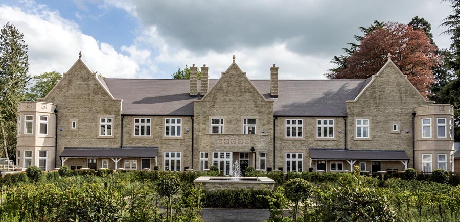 Spitfire Homes Hazeley Manor with dark heather tiles